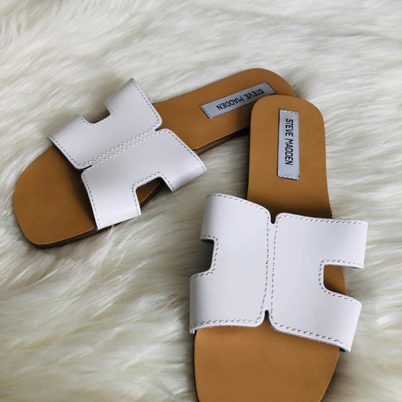 Steve Madden Greece White Flat Sandals Size 8 - Picture 4 of 6